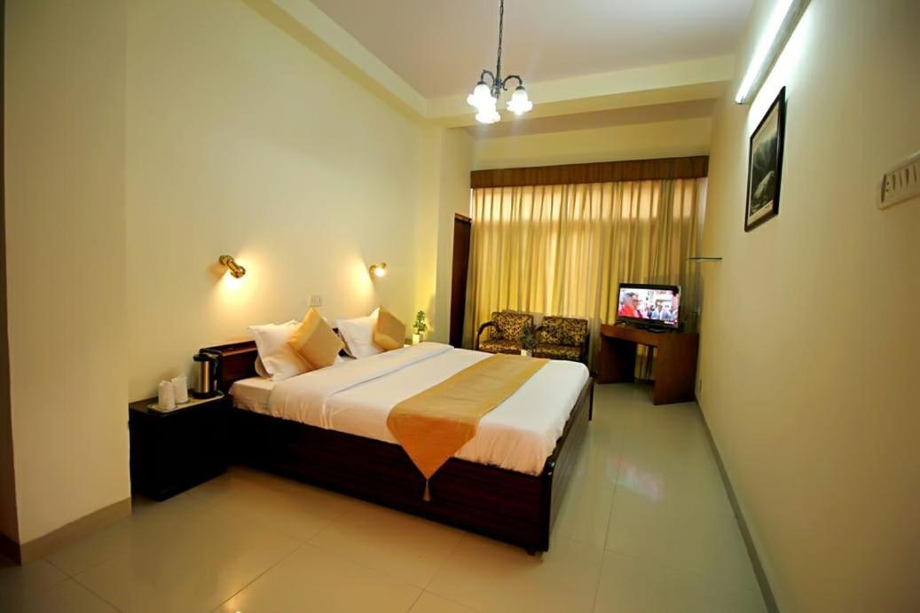 Tara Home Shimla Near Mall Road Экстерьер фото